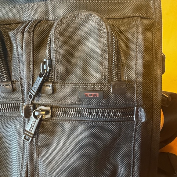 Tumi Organizer Portfolio Brief - Picture 6 of 7